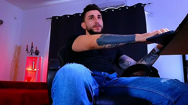 MightyAaron66 Chat XXX live