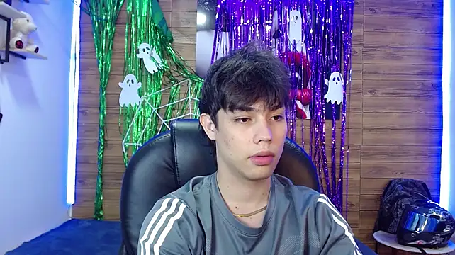 XXX chat uživo modela ivan_cooper