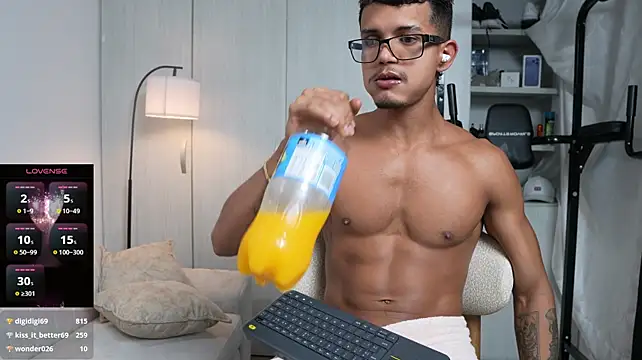 Paradise_boy__ Adlı Modelin Canlı XXX Sohbeti