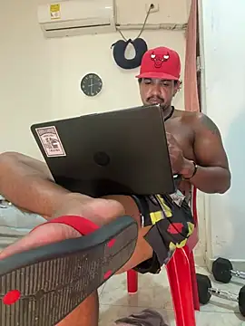 bigdick211292 élő XXX-chatje