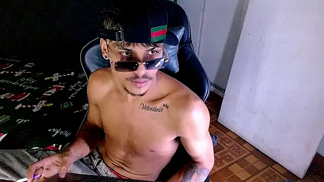 Angel_foxc13 XXX чат на живо