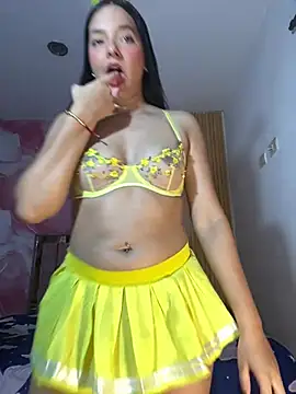 Hally21n Live XXX chat
