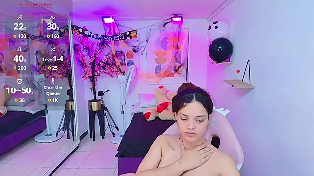 Maggy_t18's Live XXX Chat