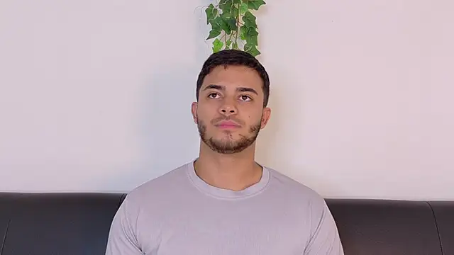 Chat +18 de TylerWest_ ao vivo