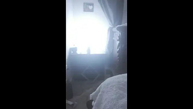 Triggerhappycj100 Adlı Modelin Canlı XXX Sohbeti