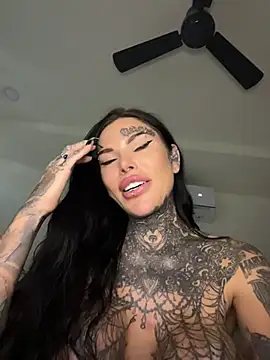 Chat XXX ao vivo de darkinkedbabe