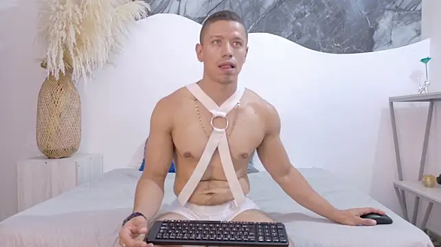 Thiago_16 Chat XXX live