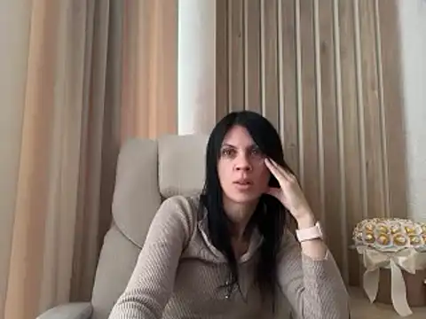 Онлайн чат XXX InjaAtHome