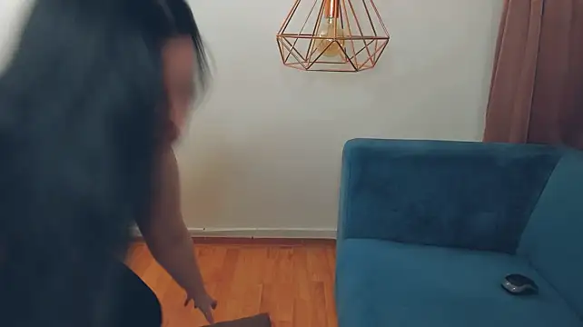 XXX chat uživo modela BrilliantGirll