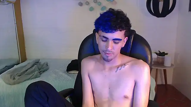 noah_bluex Chat XXX in diretta