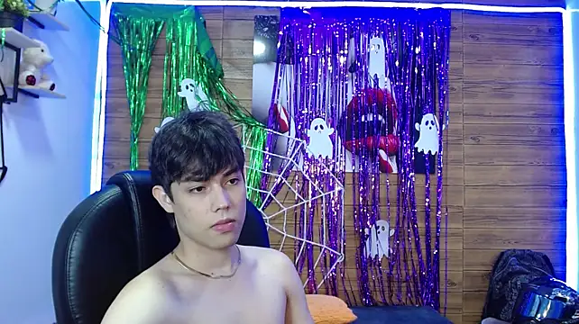 Chat XXX Live ivan_cooper
