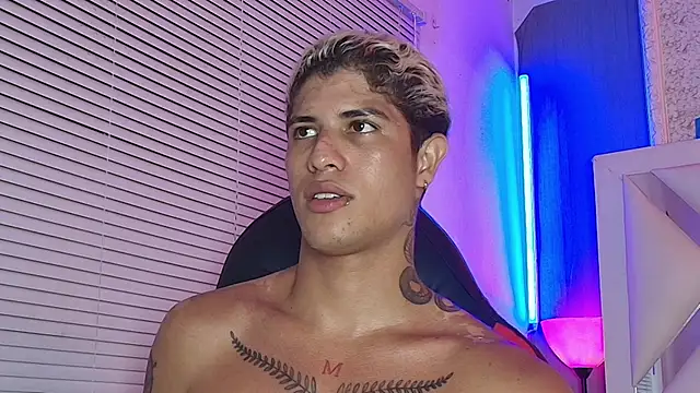 Živý XXX chat dominic_connor