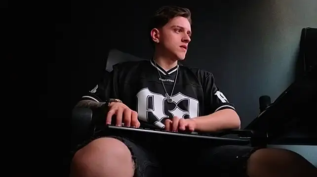 FelixStarkk Live XXX-Chat