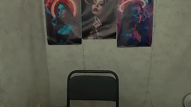 EmiliaTemi_のライブXXXチャット