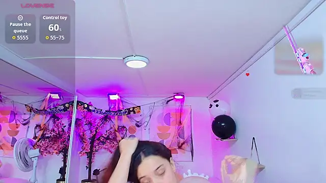 Maggy_t18's Live XXX Chat