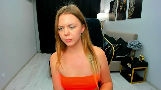 Chat XXX en directo de Strawberrye