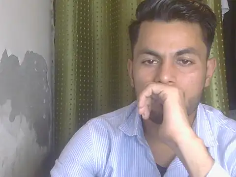 Stubborndesiboy Chat XXX live