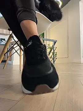 FeetVibe's Live XXX Chat