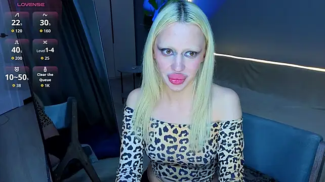 Luna_Beverly élő XXX-chatje