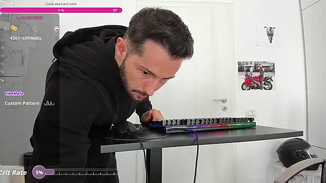 ZackFraserのライブXXXチャット