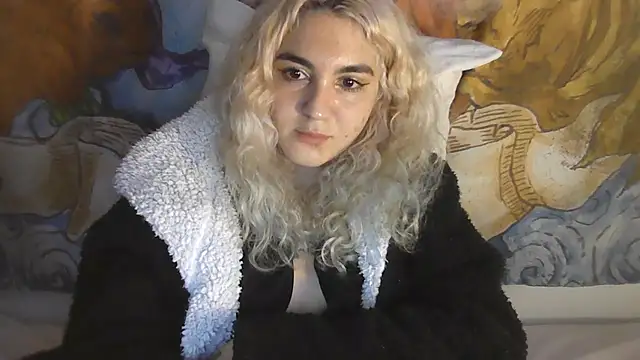 Apofenia 라이브 XXX 채팅