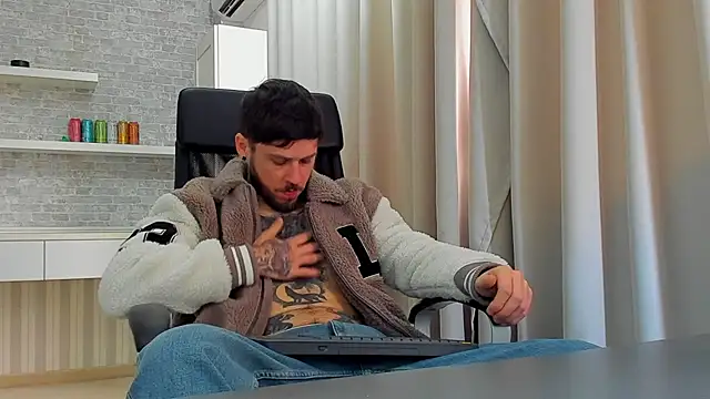JonahShaw Chat XXX live
