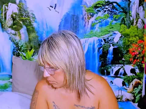 Онлайн чат XXX indianroxy