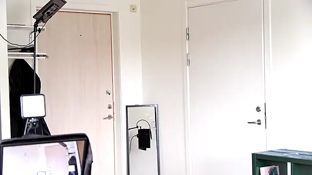 somaticeros Adlı Modelin Canlı XXX Sohbeti