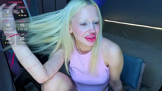 Luna_Beverly Chat XXX in diretta