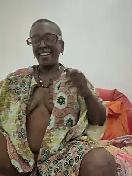 mamakarma1403's Live XXX Chat