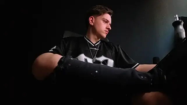 Chat XXX Live FelixStarkk