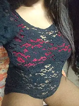 צ'אט XXX בשידור חי של ratri893
