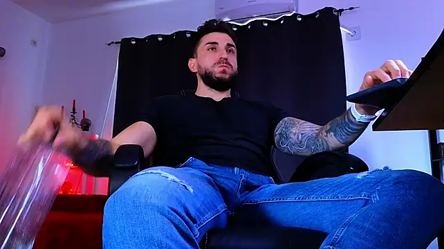 دردشة MightyAaron66 الجنسية المباشرة