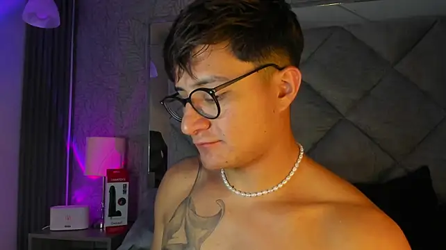 Hassbyd's Live XXX Chat
