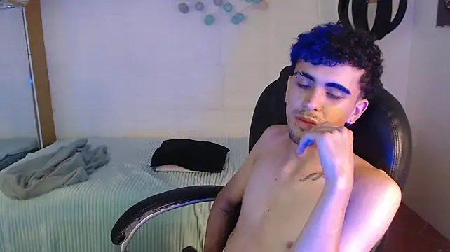  צ'אט XXX בשידור חי של noah_bluex