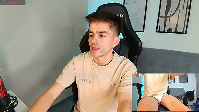 jacob_ferrer Adlı Modelin Canlı XXX Sohbeti