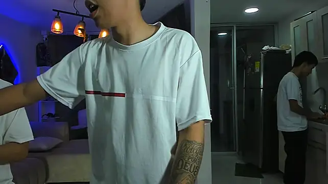 Онлайн чат XXX Houseofwarrios