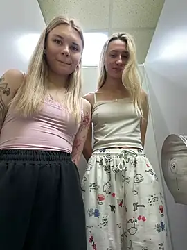 -MiaKitty লাইভ XXX চ্যাট