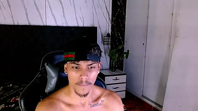 Angel_foxc13 Chat XXX live