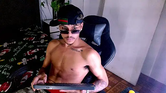 Angel_foxc13 – Naživo XXX chat