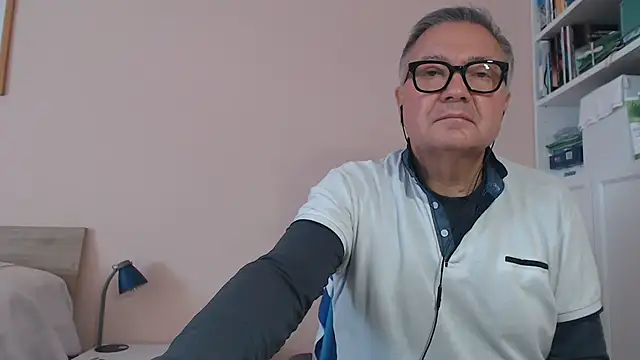 YOU6me Live XXX-chat