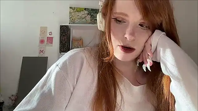 Chat +18 de RenitaSpar ao vivo