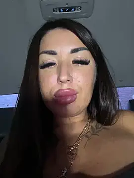 XXX chat uživo modela RuslanaXX
