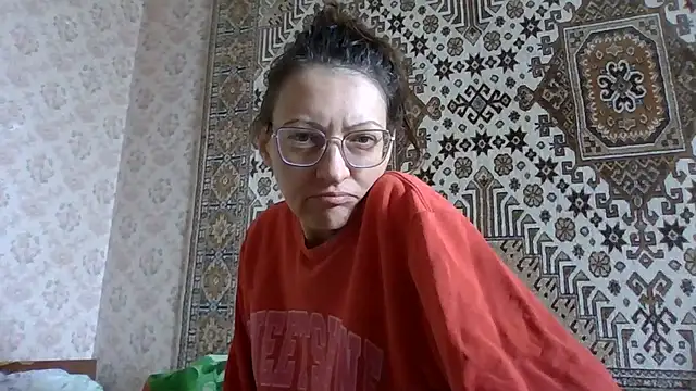 XXX chat uživo modela FayInessaKiss