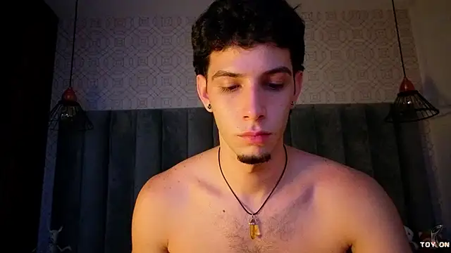 isaacblaze_ 网络视讯表演