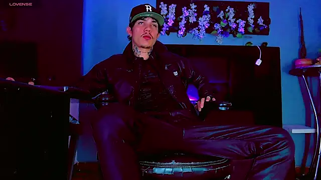 HannibalLestern Live XXX chat