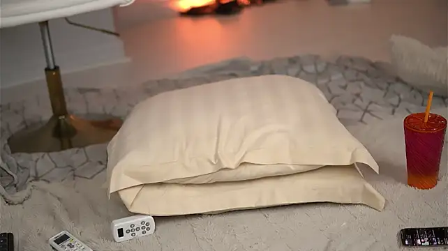 Chat +18 de SvveetLuna ao vivo