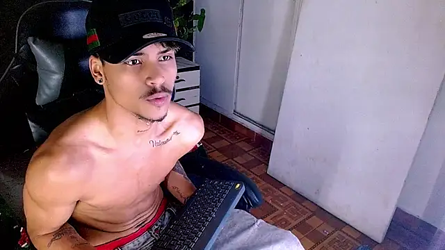 Angel_foxc13 Adlı Modelin Canlı XXX Sohbeti