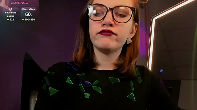 צ'אט XXX בשידור חי של CathyAdams