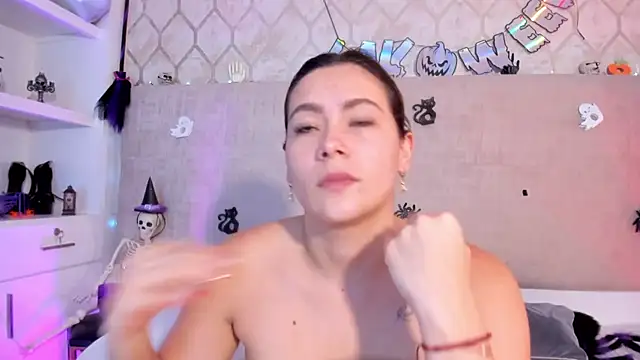SaraAlvarezx's Live XXX Chat
